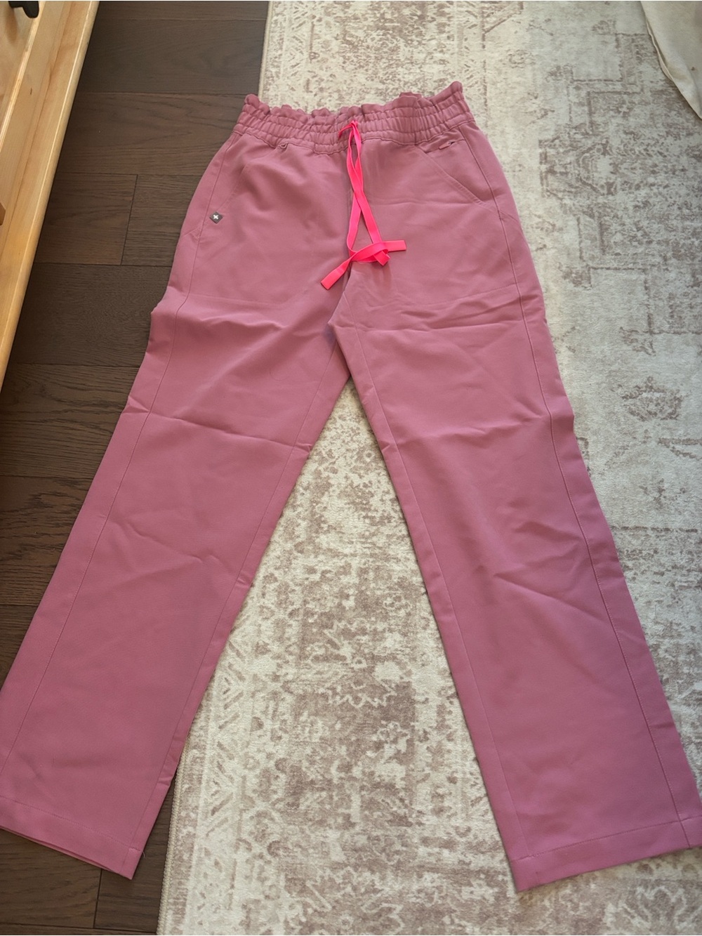 FIGS Pink Scrub Set w/ matching underscrub - Picture 3 of 4